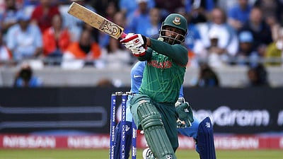 சாம்பியன்ஸ் டிராபி:  வங்கதேச அணி 264 ரன்கள் குவிப்பு!