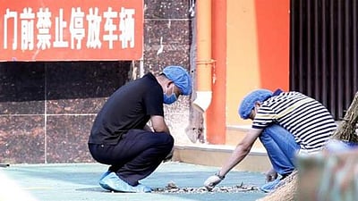 சீனாவில் சிறுவர் பள்ளி அருகே குண்டுவெடிப்பு: 8 பேர் பலி; 65 பேர் காயம்