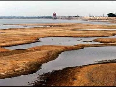 ஒரு வாரத்தில் காலியாகும் நீர்த்தேக்கங்கள்: தண்ணீர் கவலையில் சென்னைவாசிகள்!