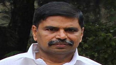 நீட் தேர்வு: தமிழக மாணவர்களின் பின்னடைவுக்கு மத்திய அரசே காரணம்