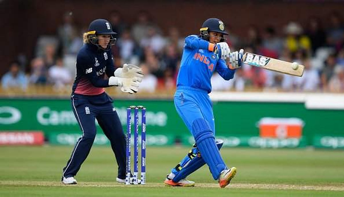 மகளிர் உலகக் கோப்பை: தொடக்க வீராங்கனைகள் அபார பேட்டிங்!