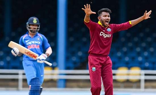 எந்த அணி தப்பித்தது? இந்தியா - மே.இ. ஒருநாள் போட்டி மழையால் கைவிடப்பட்டது!