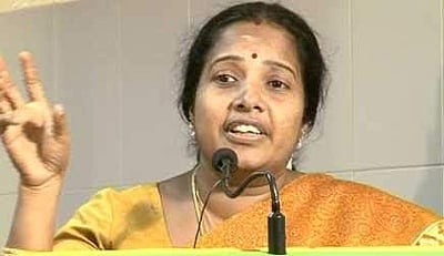 முகநூலில் அவதூறு பிரச்சாரம் செய்தவர்கள் மீது கிரிமினல் வழக்கு: பாஜக பெண் தலைவர் அதிரடி! 