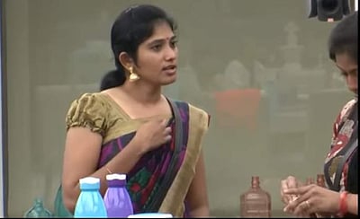 ஜல்லிக்கட்டுப் போராட்டத்தில் தலைவர்களை விமரிசித்தது ஏன்? ஜூலியிடம் காயத்ரி ரகுராம் - ஆர்த்தி சரமாரி கேள்வி!