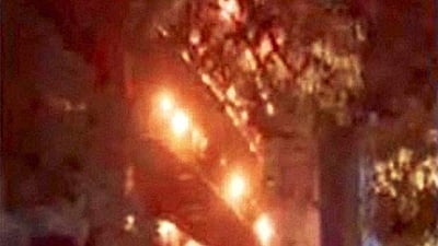 தெலங்கானாவில் 8 மாடி கட்டடத்தில் தீ: 30 பேர் தீயில் சிக்கினர்