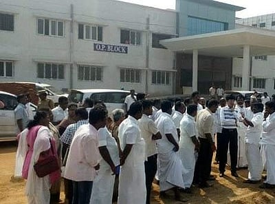 புதுக்கோட்டை அரசு மருத்துவக் கல்லூரி திறப்பு விழாவில் பங்கேற்க வந்த 3 திமுக எம்எல்ஏக்கள்  கைது