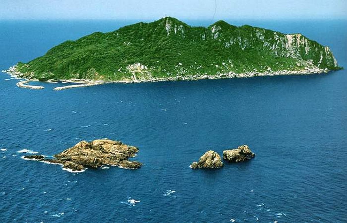 பெண்களுக்கு அனுமதி இல்லாத ஜப்பானின் வினோத தீவு: உலக பாரம்பரிய சின்னமாக யுனெஸ்கோ அங்கீகாரம்!