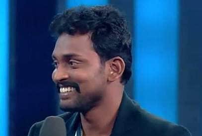 பிக் பாஸ் நிகழ்ச்சியில் திடீரென வெளியேறிய பரணி: எழும் கேள்விகள்!