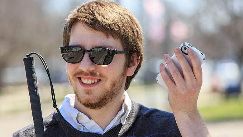 பார்வையற்றவர்கள் 'பார்க்க' உதவும் வகையில் மைக்ரோசாப்ட் புதிய 'ஆப்' அறிமுகம்!