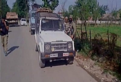 காஷ்மீரில் 2 பயங்கரவாதிகள் சுட்டுக்கொலை