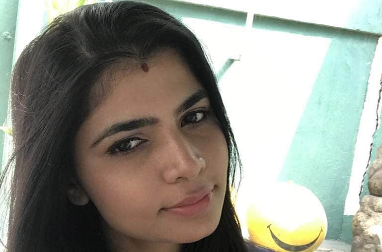 ஆஸ்கர் வாங்கினால் இந்தியன்; தமிழ்ப் பாடல்கள் பாடினால் மட்டும் வருத்தமடைவது ஏன்?: பாடகி சின்மயி தாக்கு!