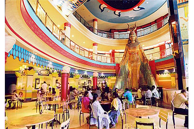 சினிமா டிக்கெட்டுகளுக்கான ஆன்லைன் முன் பதிவு கட்டணம் ரத்து: முன்மாதிரியாகும் 'அபிராமி' ராமநாதன்!