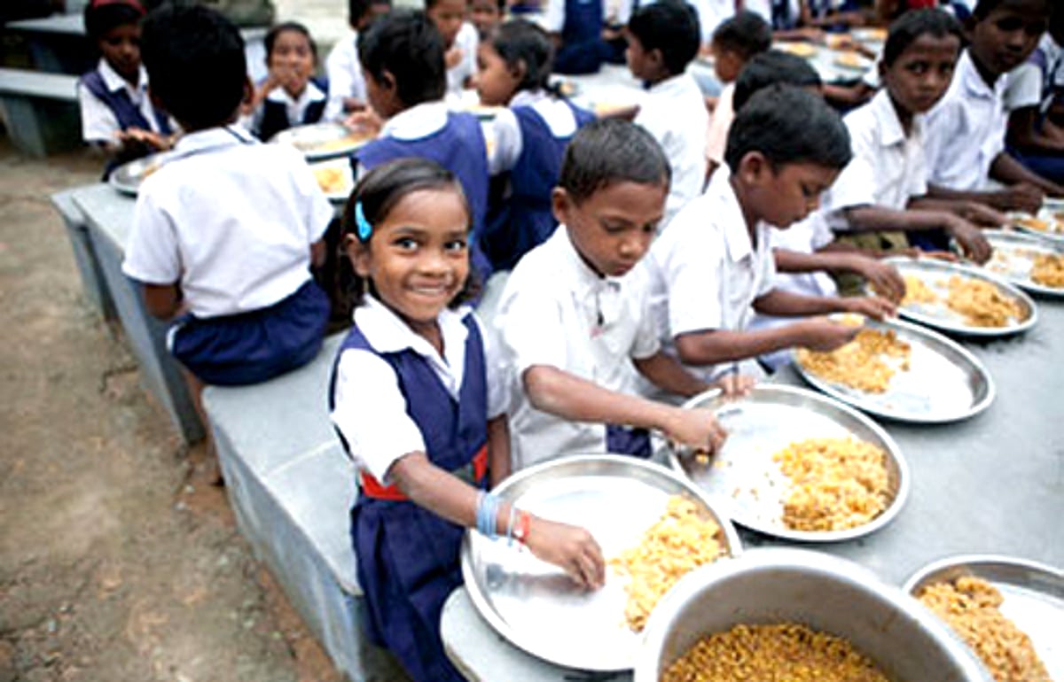 2020 முதல் நாடு முழுவதும் அரசுப் பள்ளியில் 9, 10ம் வகுப்புக்கும் மதிய உணவு திட்டம் நீட்டிப்பு