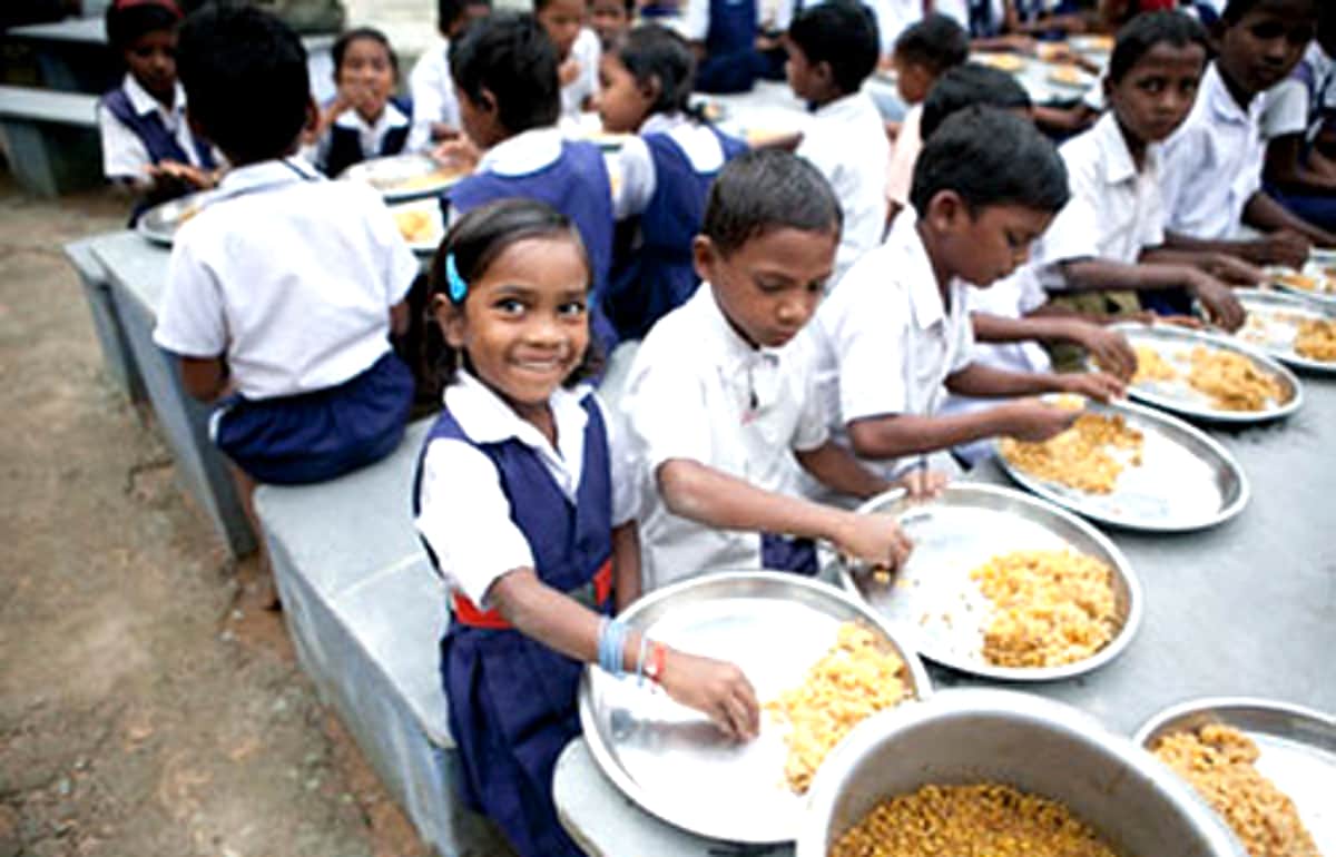 2020 முதல் நாடு முழுவதும் அரசுப் பள்ளியில் 9, 10ம் வகுப்புக்கும் மதிய உணவு திட்டம் நீட்டிப்பு
