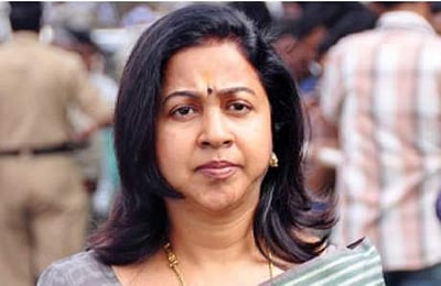 இலங்கை குண்டுவெடிப்பிலிருந்து தப்பினேன்: ராதிகா பரபரப்பு தகவல் 