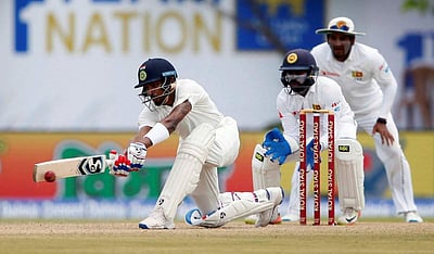 காலே டெஸ்ட்: இந்தியா 600 ரன்கள்! பாண்டியா அரை சதம்!