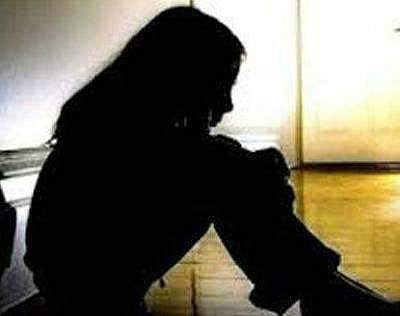 12 வயது சிறுமியின் 26 வார கருவை கலைக்க தெலங்கானா உயா்நீதிமன்றம் அனுமதி