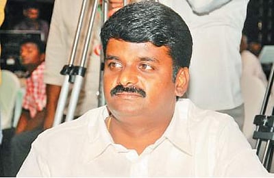 கேரளாவை ஒட்டியுள்ள 12 தமிழக மாவட்டங்களில் டெங்கு காய்ச்சல் பாதிப்பு: அமைச்சர் விஜயபாஸ்கர்