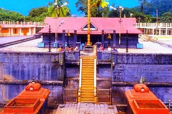 சபரிமலை கோயிலில் பெண்களை அனுமதிக்கும் வழக்கு: அரசியல் சாசன அமர்வுக்கு மாற்றம்! 