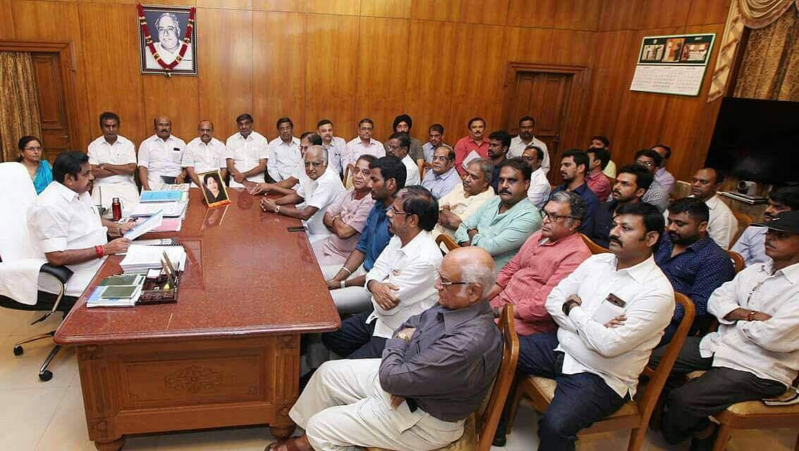 கருப்புப் பணப் பரிமாற்றத்தை ஒழிக்கமுடியுமா? திரைத்துறைக்குச் சட்ட பஞ்சாயத்து இயக்கம் கேள்வி!