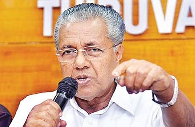 கேரளத்தில் தொடரும் வன்முறை: அனைத்துக் கட்சி கூட்டத்துக்கு பினராயி விஜயன் அழைப்பு