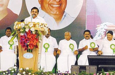 ஆட்சியை யாராலும் கவிழ்க்க முடியாது