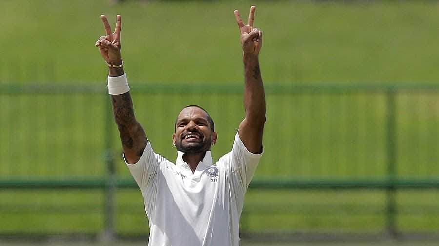 சதமடித்த தவன்: வெளிநாடுகளில் சாதிக்கும் வீரர்!