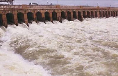 காவிரி வழக்கில் மத்திய அரசு பொறுப்பை தட்டிக் கழிக்க முடியாது: தமிழகம் வாதம்