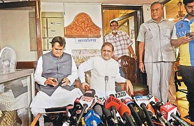 இன்று சரத் யாதவ் தலைமையில் பொதுக்கூட்டம்: மன்மோகன், ராகுல் பங்கேற்பு