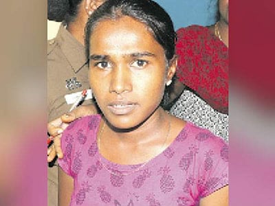 மாணவி வளர்மதி மீதான குண்டர் சட்டத்தினை ரத்து செய்யக் கோரி அவரது தந்தை நீதிமன்றத்தில் மனு! 