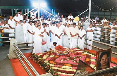 ஆளுநருடன் இன்று சந்திப்பு: முதல்வரை மாற்றக் கோருகின்றனர் தினகரன் ஆதரவு எம்.எல்.ஏ.க்கள்