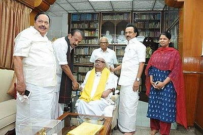 கடந்த 2 மாதங்களாக கருணாநிதி என் கனவில் வருகிறார்: வைகோ பேட்டி