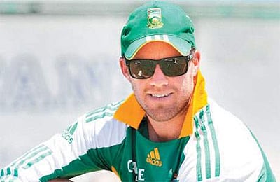 கேப்டன் பதவியை துறந்தார் டிவில்லியர்ஸ்