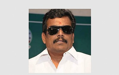 இபிஎஸ் - ஓபிஎஸ்ஸால் பொதுக்குழு கூட்ட முடியுமா?: தங்கத் தமிழ்ச்செல்வன் எம்எல்ஏ கேள்வி