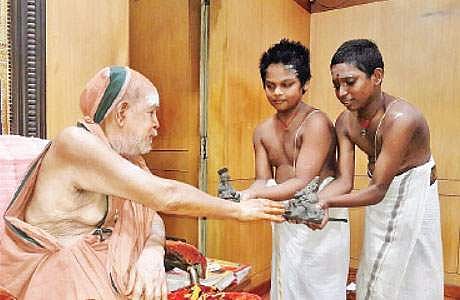 முன்னோா் சொல் வேதம்!