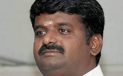 வந்தது சம்மன்: மீண்டும் வருமானவரித்துறை அலுவலகத்தில் ஆஜர் ஆகிறாரா அமைச்சர் விஜயபாஸ்கர்?