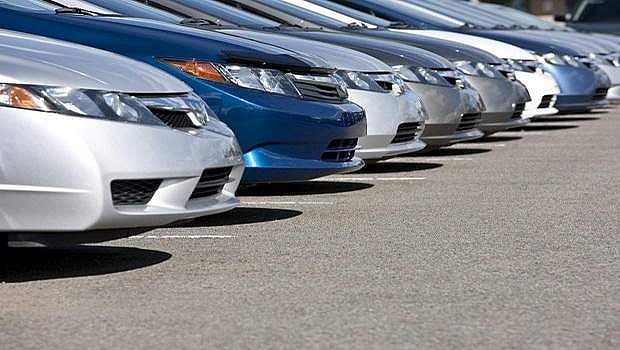 ஆகஸ்ட் மாதத்தில் கார் விற்பனை 12% அதிகரிப்பு