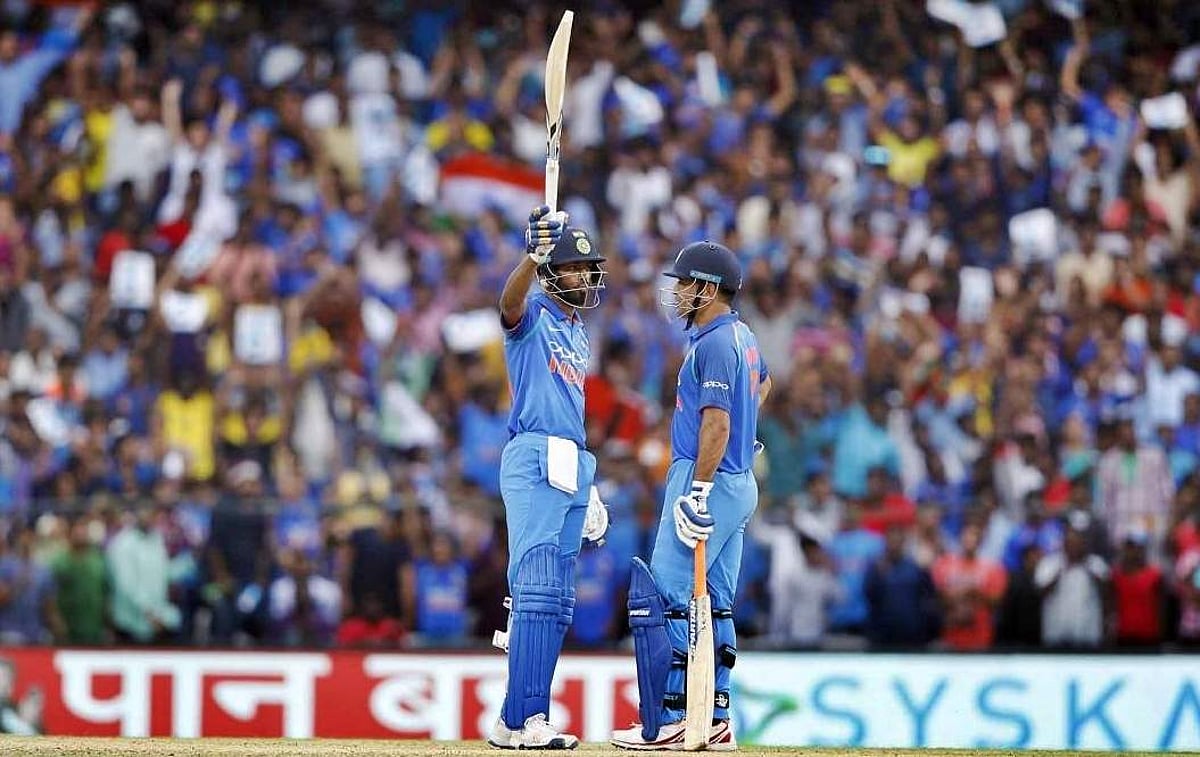 தோனி, ஹார்திக் அதிரடி: இந்தியா 281/7