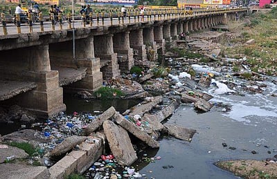 மதுரை வைகை ஆற்றில் கலக்கும் கழிவுநீர்: மாநகராட்சி ஆணையரின் அதிர்ச்சி அறிக்கை!