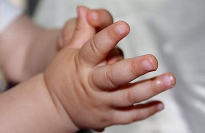 சத்தீஸ்கர்: இரட்டைக் குழந்தைக்கு கரோனா, கொவைட் எனப் பெயரிட்ட பெற்றோர்