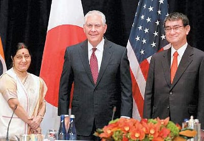 வடகொரியாவுக்கு பாக். அணு ஆயுத உதவி செய்வது குறித்து விசாரணை: சுஷ்மா ஸ்வராஜ் வலியுறுத்தல்