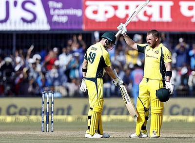 ஆரோன் ஃபிஞ்ச் சதம்: இந்தியாவுக்கு 294 ரன்கள் வெற்றி இலக்கு