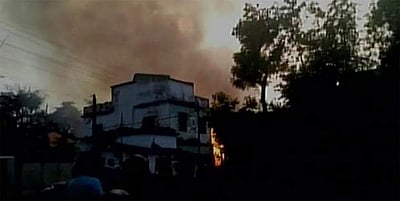 ஜார்க்கண்ட்: பட்டாசு ஆலையில் பயங்கர தீ: 8 பேர் பலி