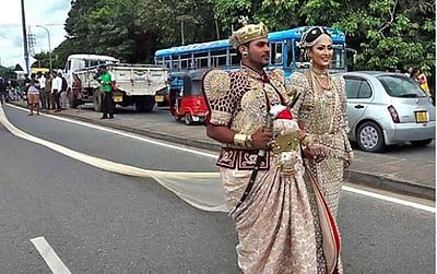 வைரலான திருமண புகைப்படத்தால் கம்பி எண்ணப்போகும் தம்பதி: விஷயம் இதுதான்!