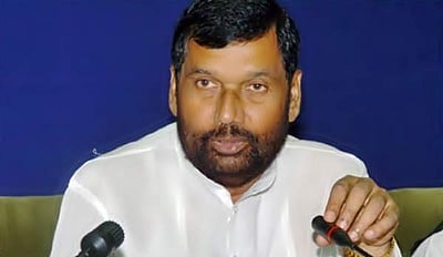 திருத்தப்பட்ட ஜிஎஸ்டி விலைப்பட்டியலுக்கான காலக்கெடு நீட்டிப்பு: அமைச்சர் ராம் விலாஸ் பஸ்வான் அறிவிப்பு