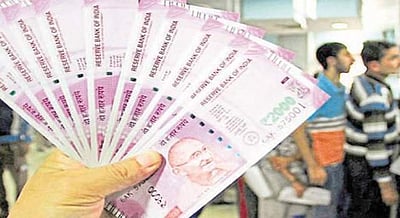 நீங்கள் சம்பளம் வாங்கியதும் செய்யும் முதல் செலவு என்ன? எப்போதாவது யோசித்திருக்கிறீர்களா?