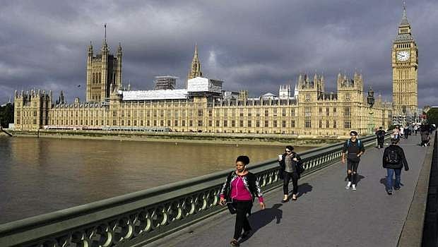 நாடாளுமன்றத்தில் ஆபாச வலைதளங்கள்: தினந்தோறும் 160 முறை முயற்சி!