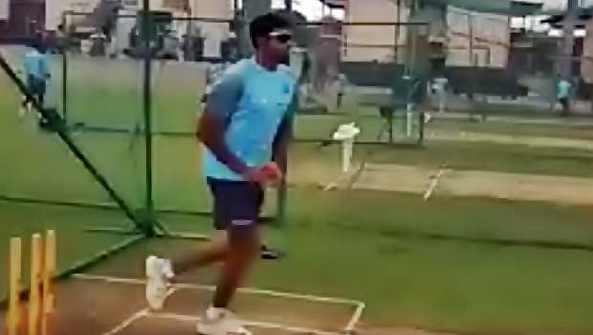 வலைப்பயிற்சியில் வேகப்பந்து வீசிய அஸ்வின்!