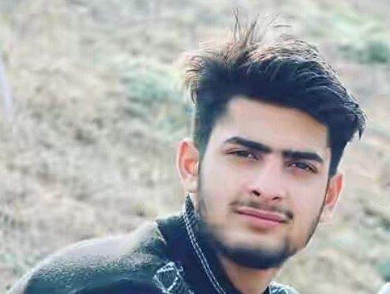 +2 பொதுத் தேர்வில் சாதனை படைத்த அப்ஸல் குருவின் மகன், புர்ஹன் வானியின் சகோதரர்