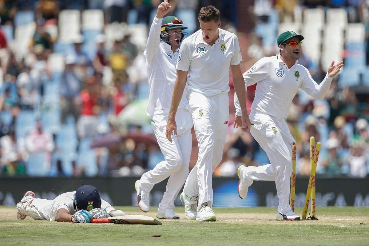 இந்திய அணியின் சரிவைத் தடுத்த கோலியின் 85*: தென் ஆப்பிரிக்கா 335 ரன்கள்!